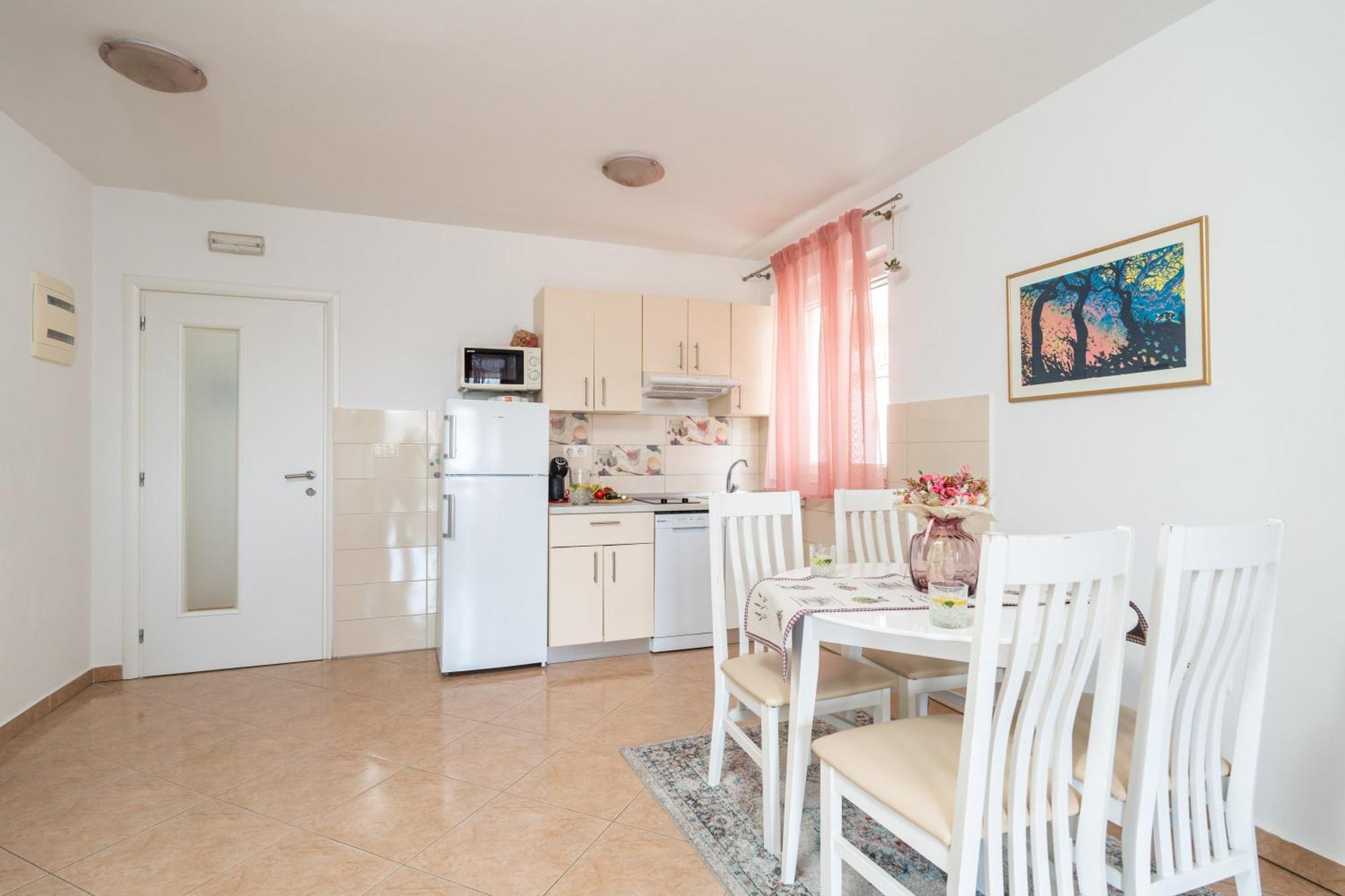 Apartment Pavle *