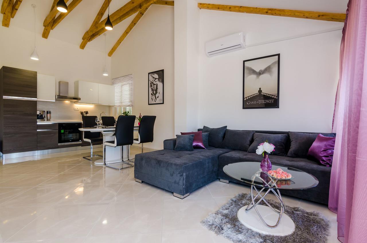 Pavle Apartment *
