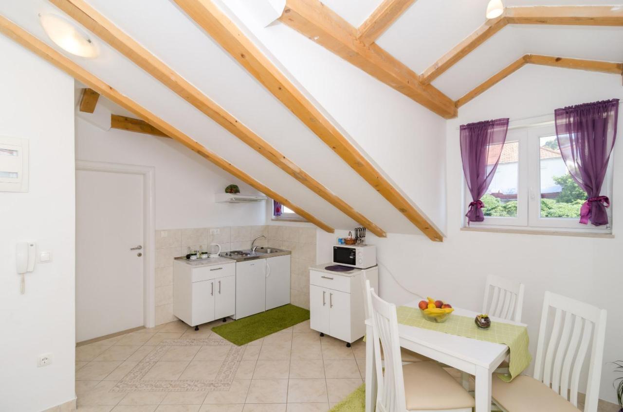 Apartment Pavle *